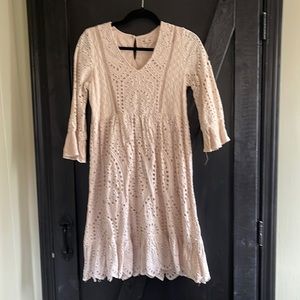 Cream eyelet lace dress. Size small. Fully lined.